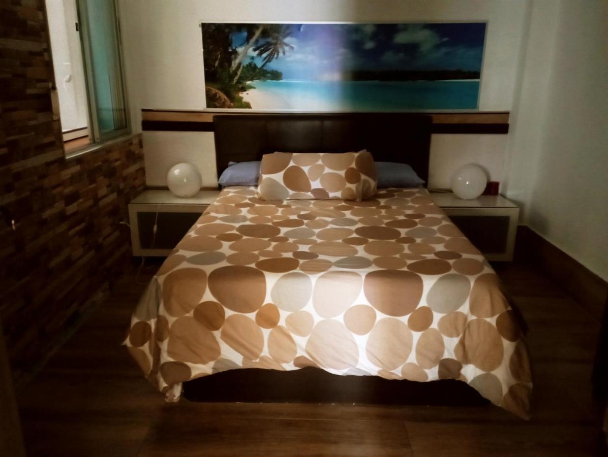 Precioso Apartamento 3 Habitaciones. Con Patio. Camas Bagian luar foto